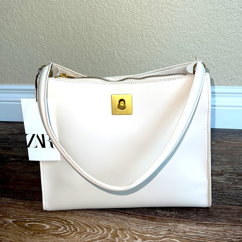 New Zara handbag comes with dust bag*